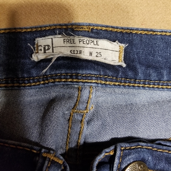 Free People stretch medium wash skinny jeans - Picture 2 of 5
